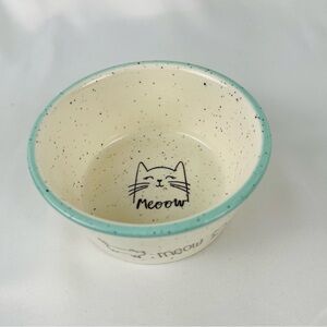 Pacifica Pet Bowl Food Water Cat Kitten “Meow” Cat Exterior Face Interior Cream